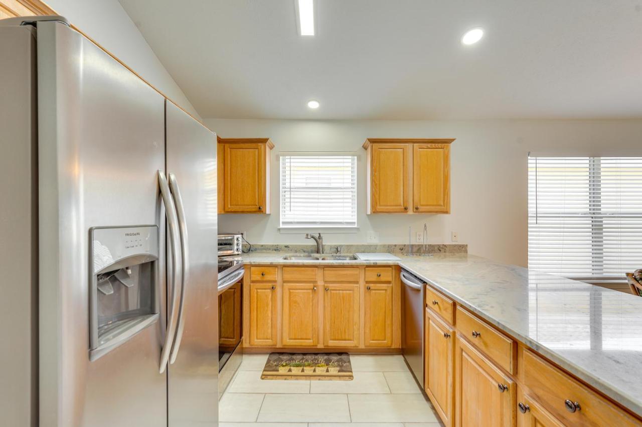 Pcb Vacation With Pool Access, 1 Mi To Beach! Holiday home Panama City Beach