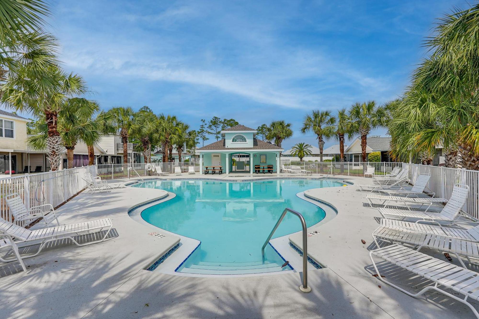 Pcb Vacation With Pool Access, 1 Mi To Beach! Holiday home Panama City Beach